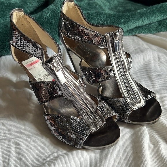 MICHAEL Michael Kors Berkley T-Strap Heel - Picture 1 of 10